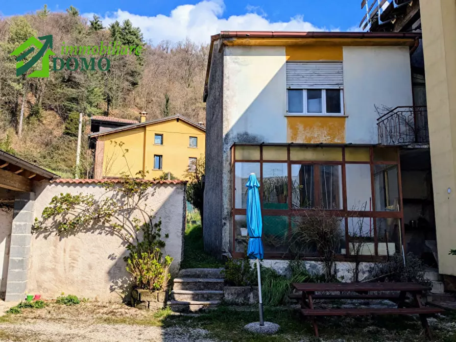Immagine 3 di Villetta a schiera in vendita  in via Roma a Torrebelvicino