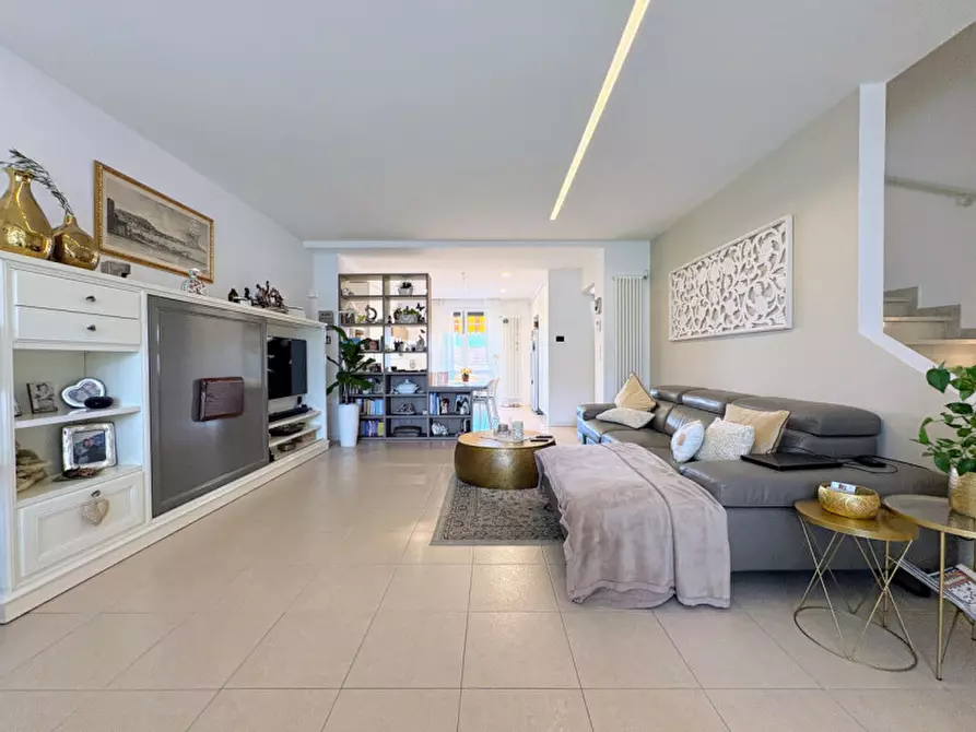 Immagine 9 di Villetta a schiera in vendita  in Via San Domenico Savio 72 a Thiene