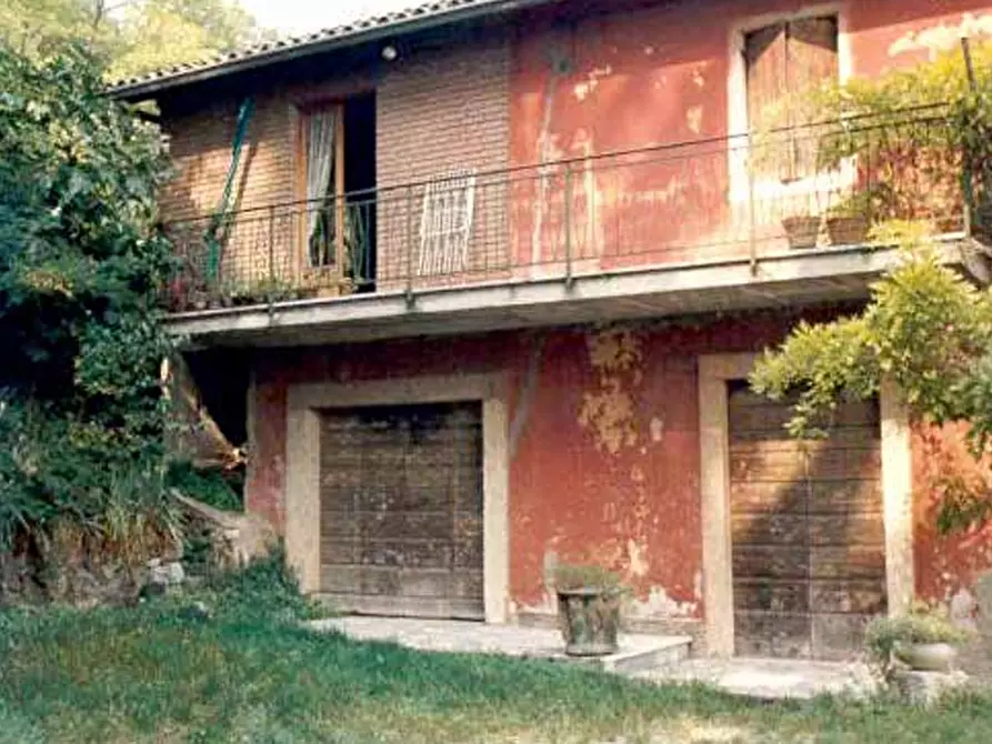 Immagine 2 di Villetta a schiera in vendita  in Via Vegri a Costermano sul Garda