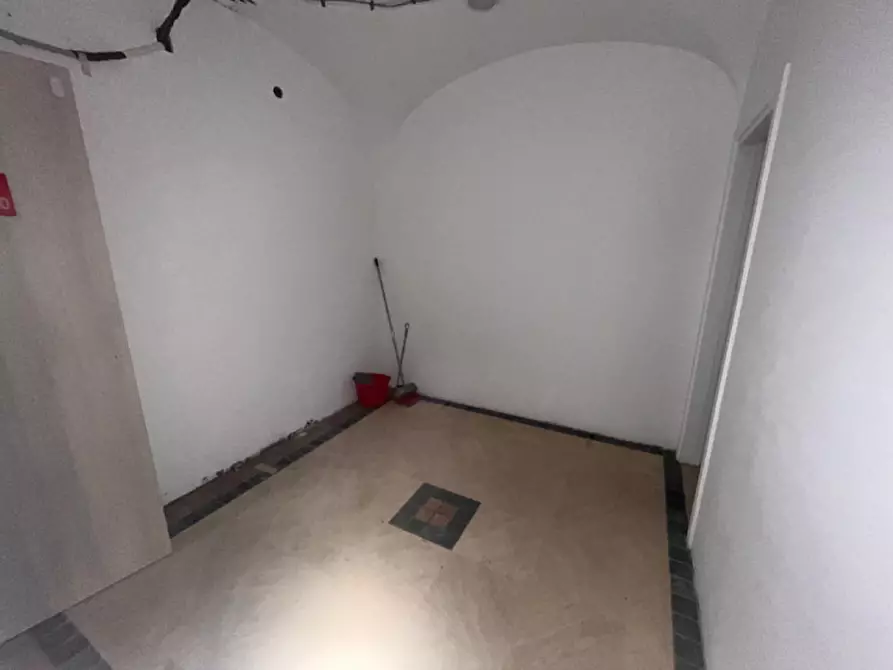 Immagine 11 di Negozio in vendita  in VIA PORTO INNOCENZIANO 6 a Anzio