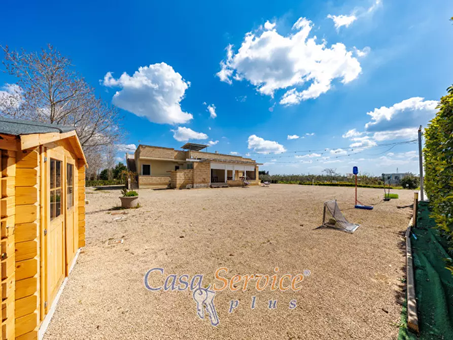 Immagine 19 di Villa in vendita  in Via Spartifeudo Fuma a Alezio