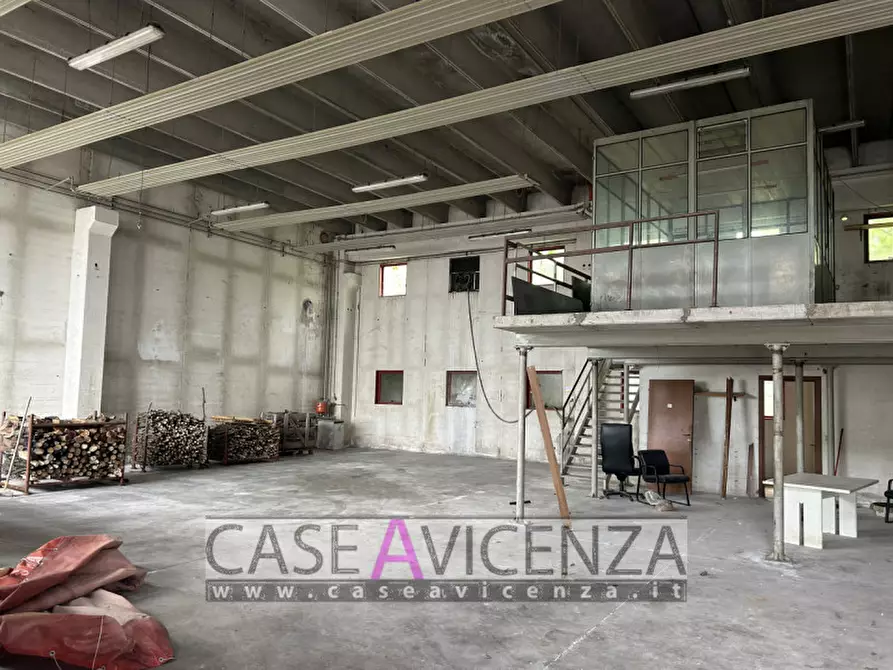 Immagine 4 di Capannone industriale in affitto  in Via dal Ponte a Torri Di Quartesolo