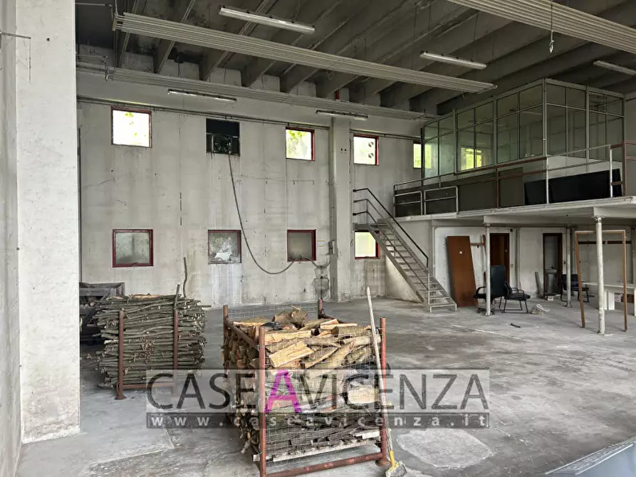 Immagine 6 di Capannone industriale in affitto  in Via dal Ponte a Torri Di Quartesolo