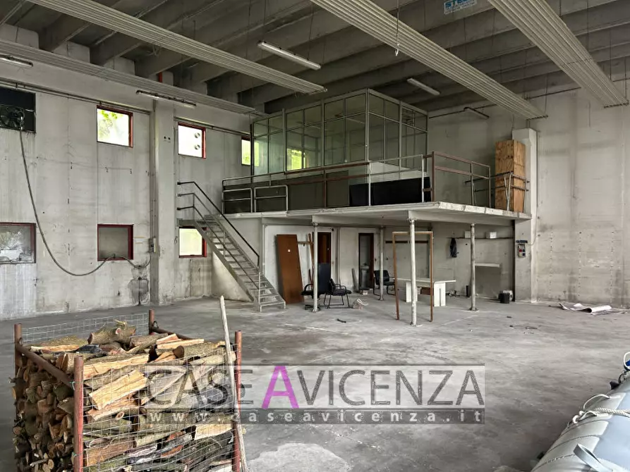 Immagine 7 di Capannone industriale in affitto  in Via dal Ponte a Torri Di Quartesolo