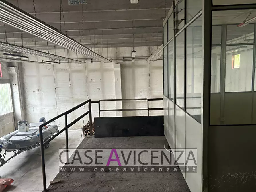 Immagine 12 di Capannone industriale in affitto  in Via dal Ponte a Torri Di Quartesolo