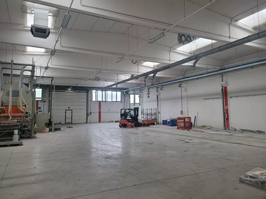 Immagine 4 di Capannone industriale in vendita  a Fiorano Modenese