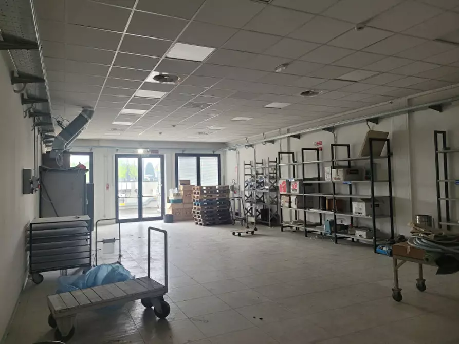 Immagine 6 di Capannone industriale in vendita  a Fiorano Modenese