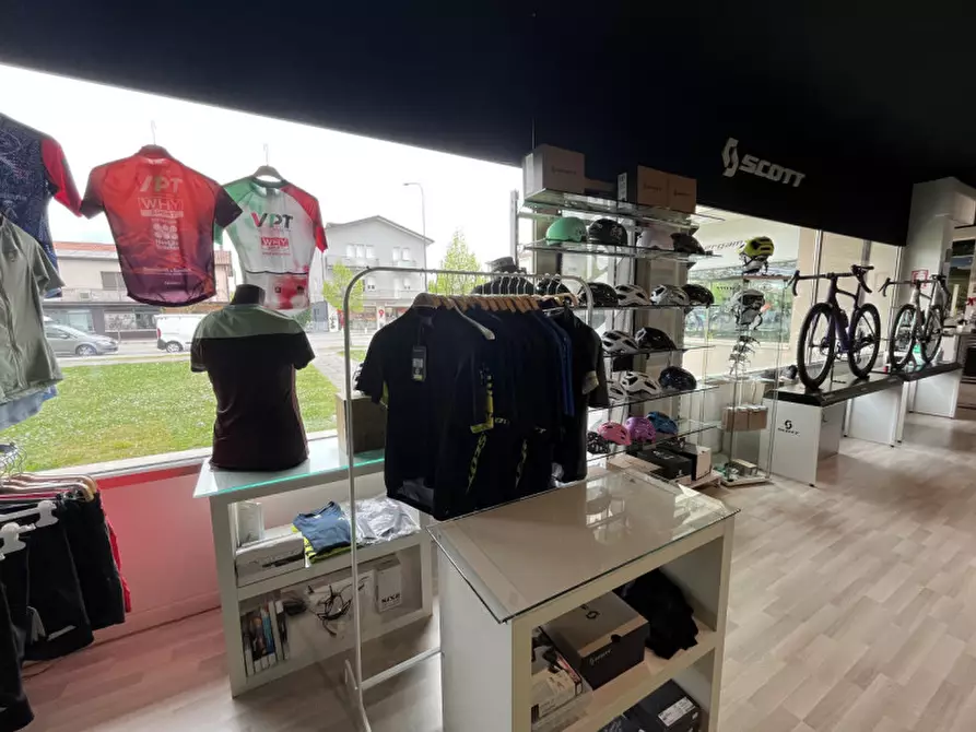 Immagine 10 di Attività commerciale in vendita  in Via Provinciale Nord 31 a Pianiga