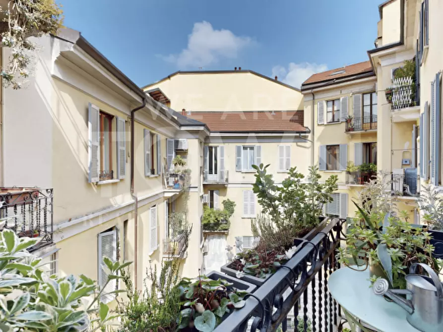 Immagine 3 di Appartamento in vendita  in Viale San Michele del Carso a Milano