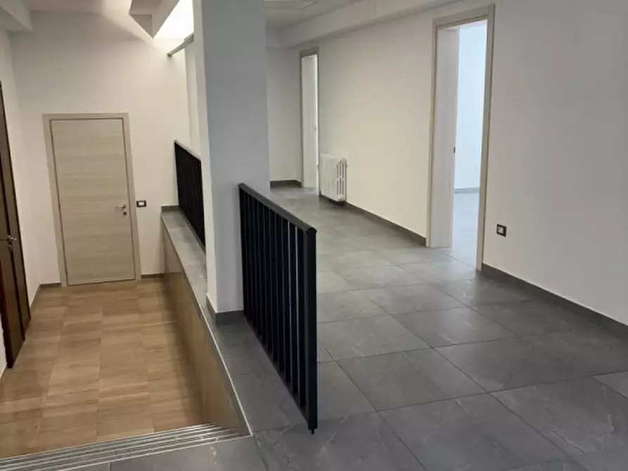 Immagine 2 di Ufficio in vendita  in Via all'Ara 5 a Rovigo