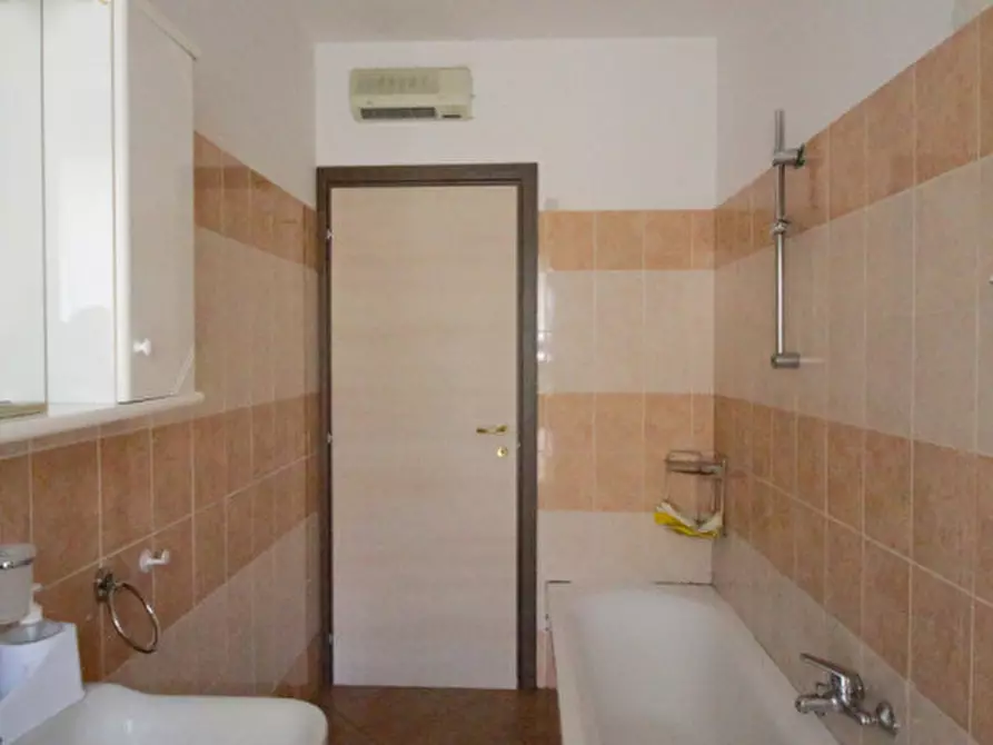 Immagine 10 di Appartamento in vendita  in Via Porpora, 29 a Torino