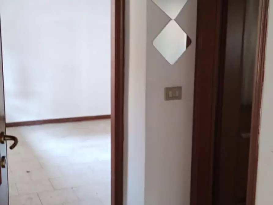 Immagine 2 di Appartamento in vendita  in Via Mottarone, 23 a Arona