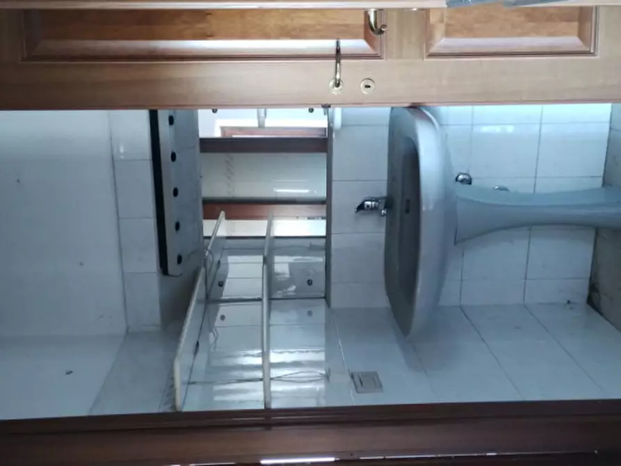 Immagine 5 di Appartamento in vendita  in Via Mottarone, 23 a Arona