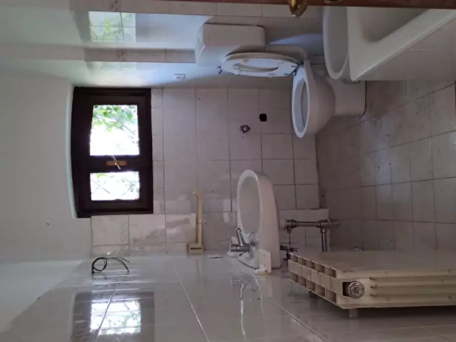Immagine 7 di Appartamento in vendita  in Via Mottarone, 23 a Arona