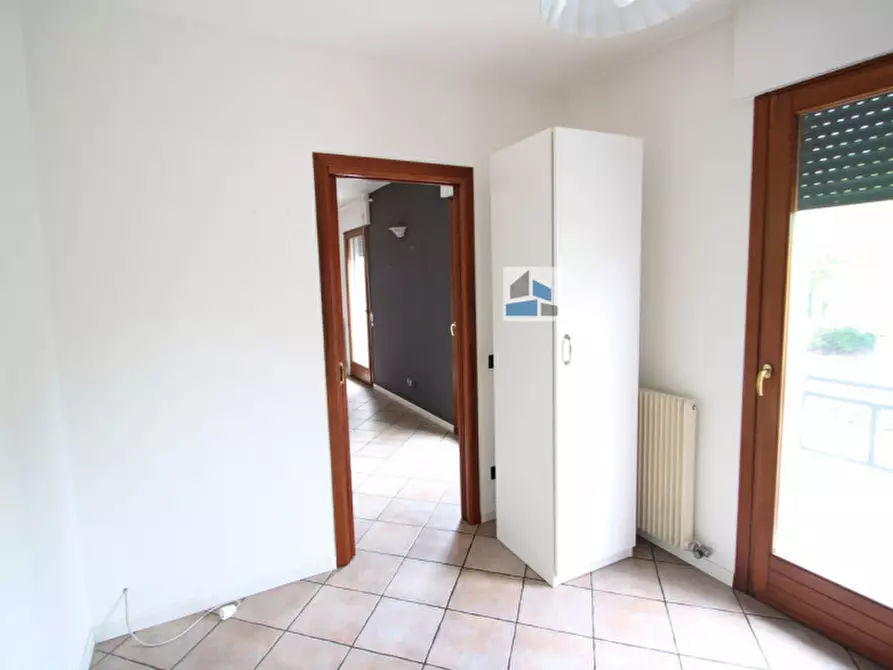 Immagine 5 di Appartamento in vendita  in Via Giosuè Carducci a Santa Maria Di Sala