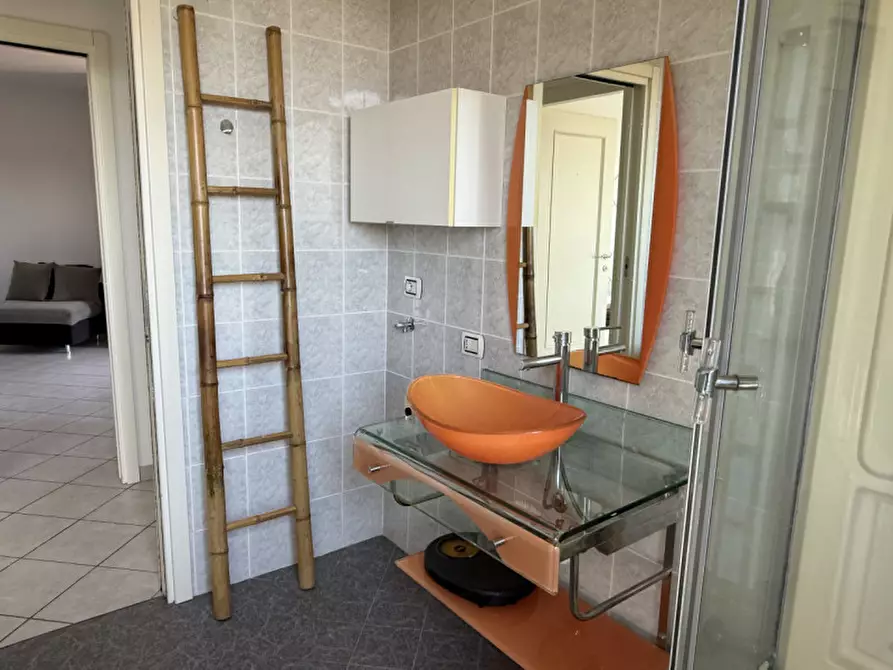 Immagine 17 di Appartamento in vendita  in Via Mario Giuliani 21 a Bubbiano