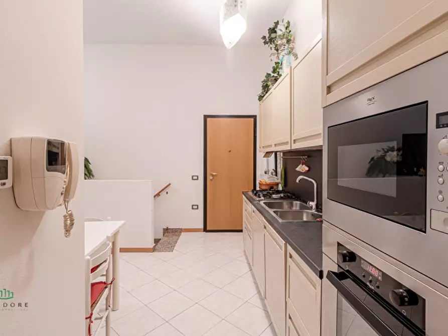 Immagine 8 di Appartamento in vendita  in Via Guelfa a Bologna