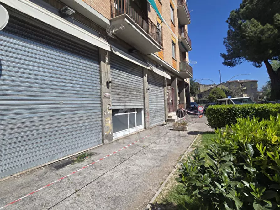 Immagine 1 di Negozio in vendita  in via lungonera cimarelli, 3 a Terni
