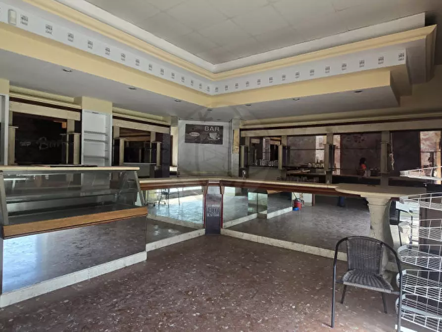 Immagine 3 di Negozio in vendita  in via lungonera cimarelli, 3 a Terni