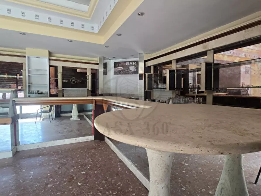 Immagine 4 di Negozio in vendita  in via lungonera cimarelli, 3 a Terni