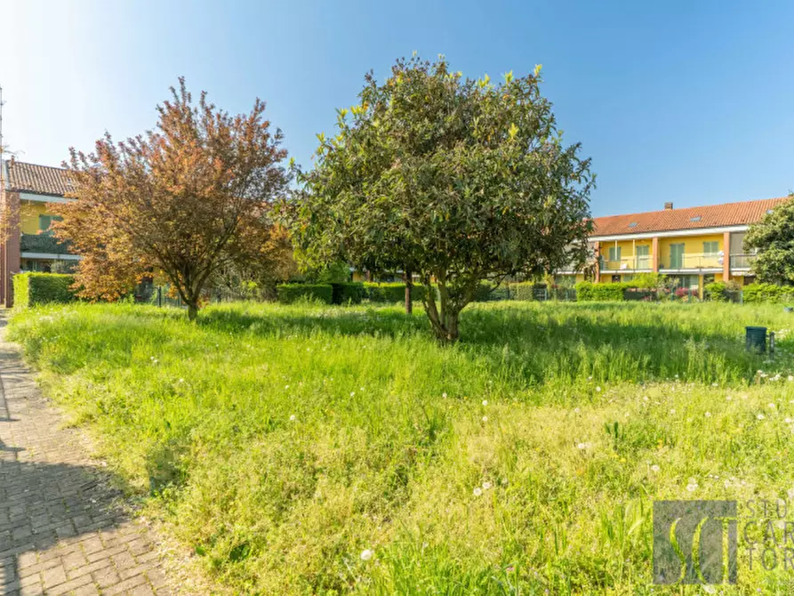 Immagine 35 di Villa in vendita  in via manduria, 108 a Milano