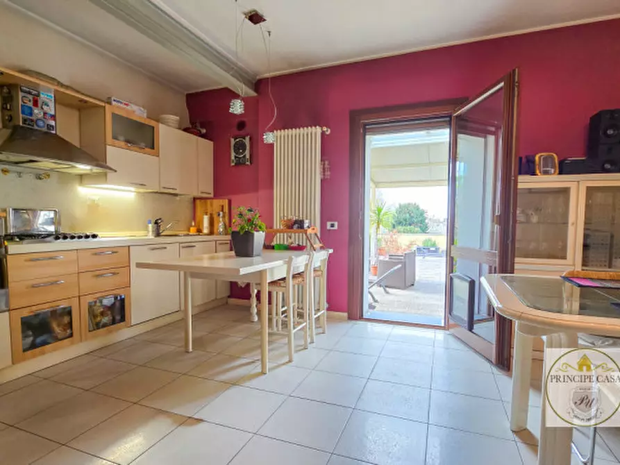 Immagine 3 di Appartamento in vendita  in via schiavin a Este