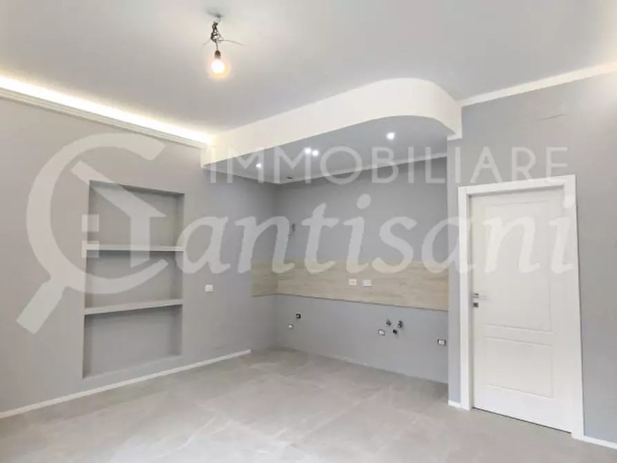 Immagine 3 di Appartamento in vendita  in Via Giosuè Carducci a Signa