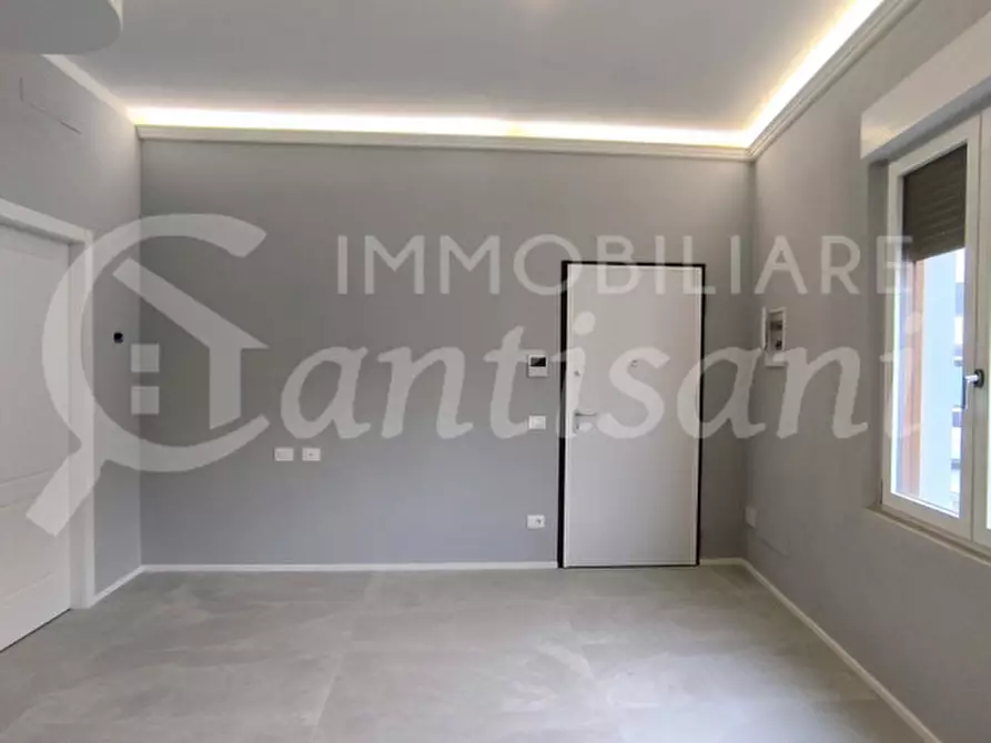 Immagine 4 di Appartamento in vendita  in Via Giosuè Carducci a Signa