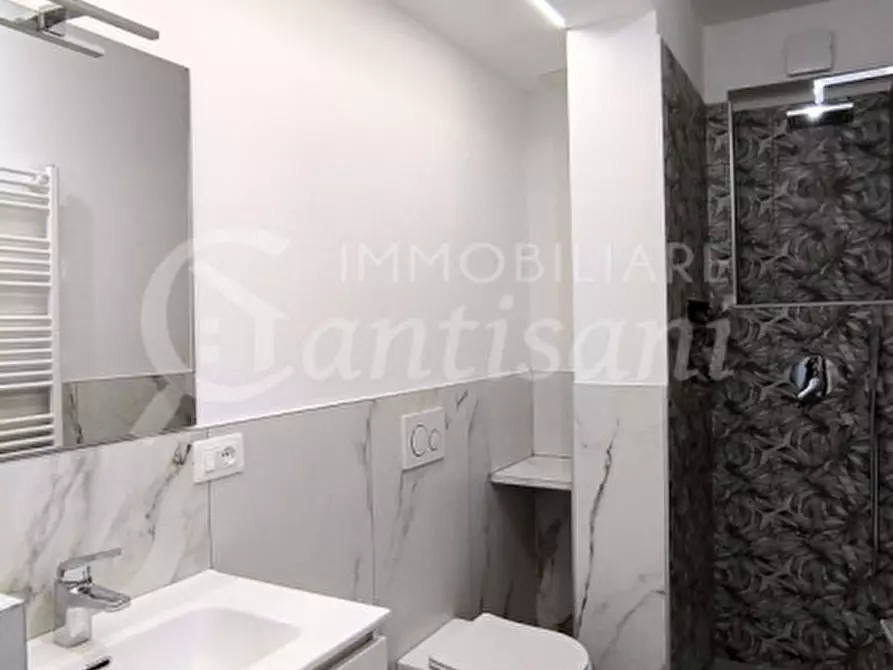 Immagine 8 di Appartamento in vendita  in Via Giosuè Carducci a Signa