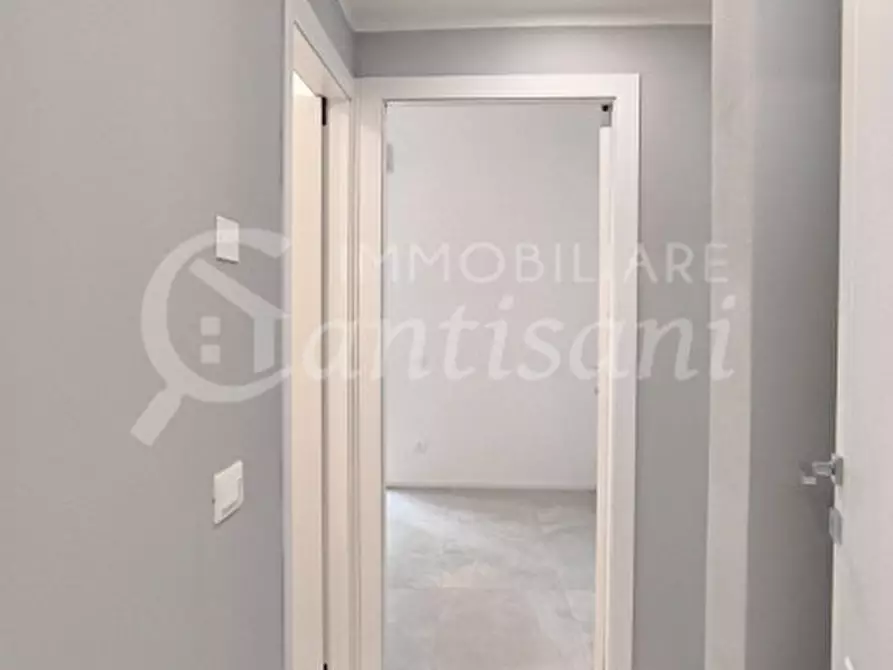 Immagine 11 di Appartamento in vendita  in Via Giosuè Carducci a Signa