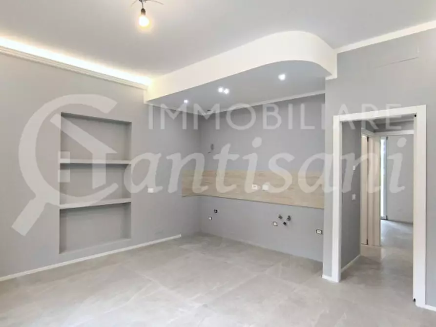 Immagine 17 di Appartamento in vendita  in Via Giosuè Carducci a Signa