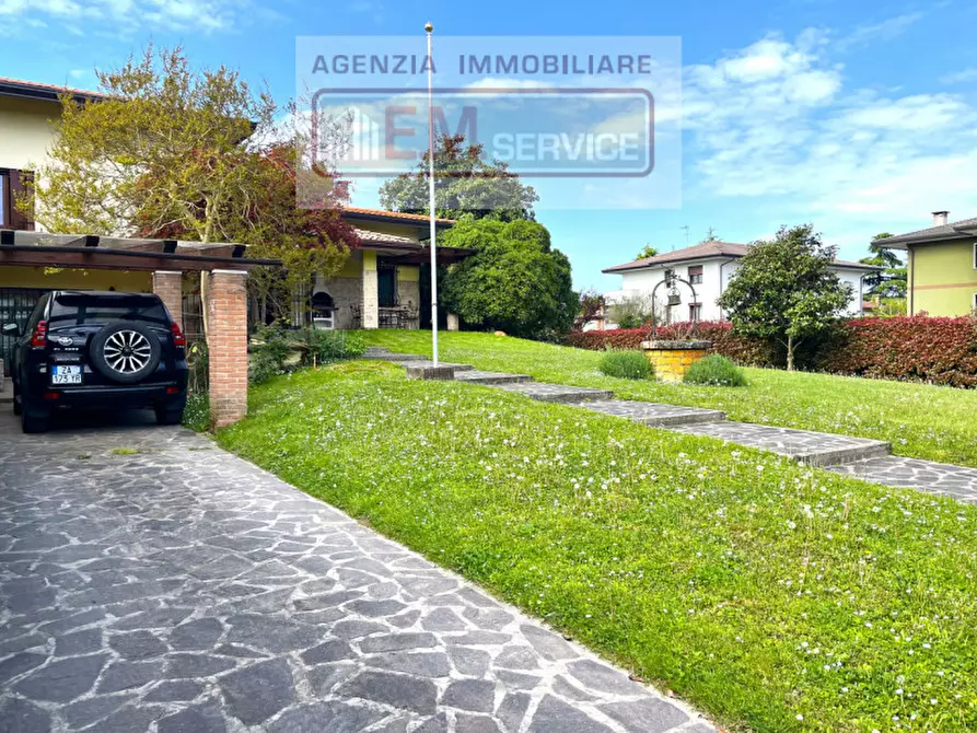 Immagine 2 di Casa bifamiliare in vendita  in Via Roma a Quarto D'altino