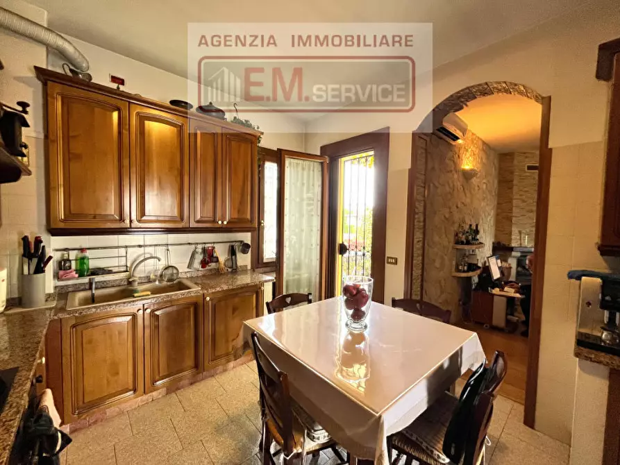 Immagine 11 di Casa bifamiliare in vendita  in Via Roma a Quarto D'altino