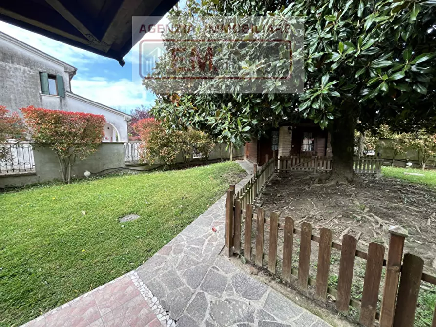 Immagine 40 di Casa bifamiliare in vendita  in Via Roma a Quarto D'altino
