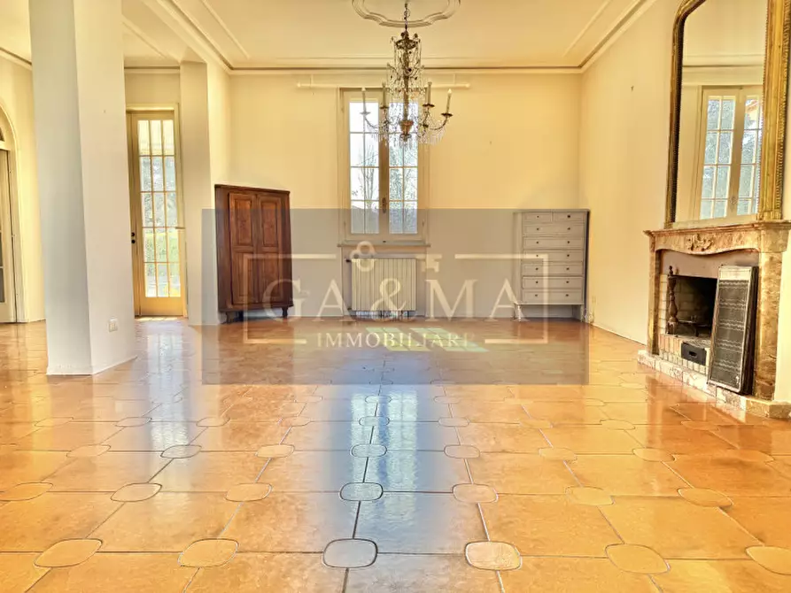 Immagine 6 di Villa in vendita  in strada bassa nuova 190 a Parma