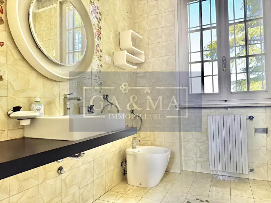 Immagine 31 di Villa in vendita  in strada bassa nuova 190 a Parma