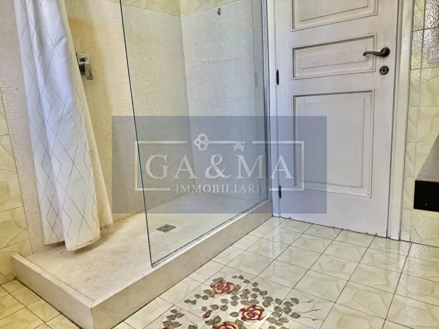 Immagine 32 di Villa in vendita  in strada bassa nuova 190 a Parma