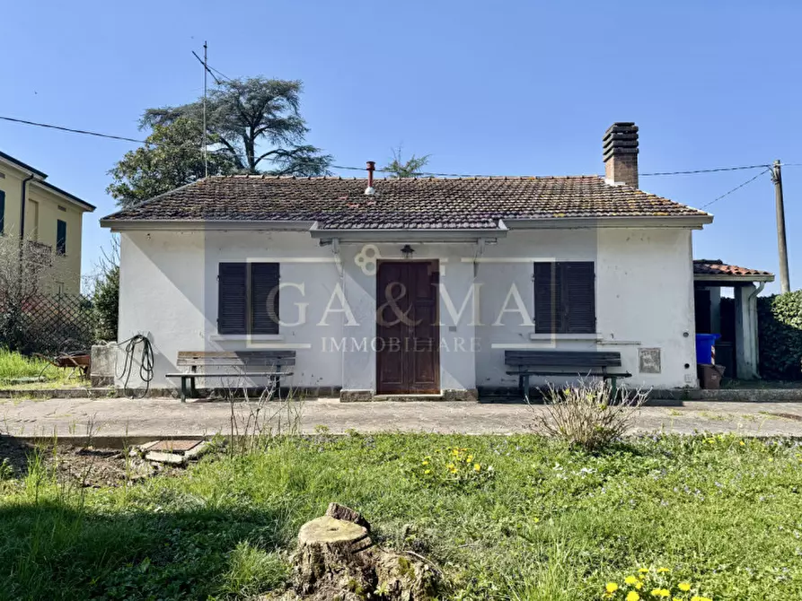 Immagine 46 di Villa in vendita  in strada bassa nuova 190 a Parma