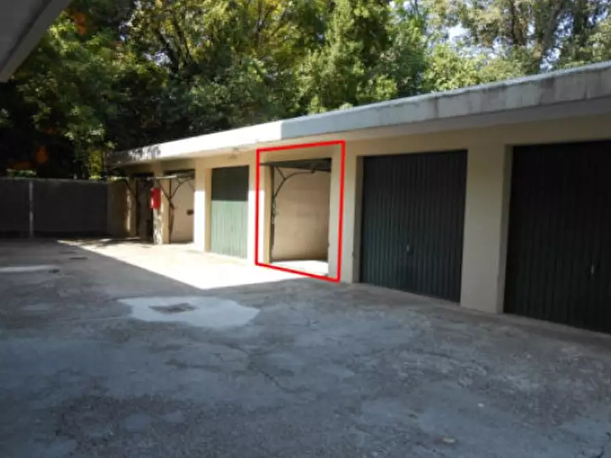 Immagine 12 di Appartamento in vendita  in Via Revedole, 5 a Pordenone