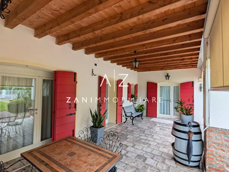 Immagine 1 di Casa indipendente in vendita  in Via Luigi Nono a Dolo