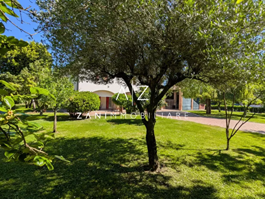 Immagine 3 di Casa indipendente in vendita  in Via Luigi Nono a Dolo
