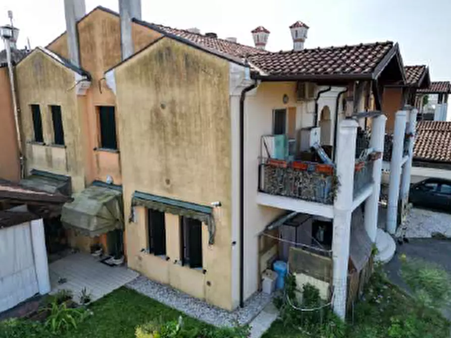 Immagine 2 di Appartamento in vendita  in Via di Mezzo, 8 a Pasiano Di Pordenone