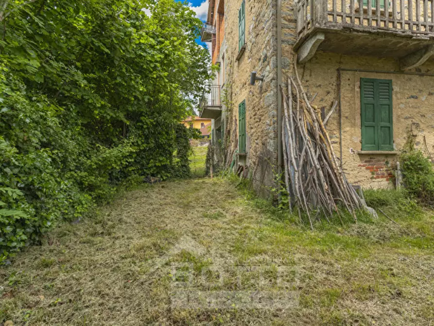 Immagine 2 di Casa indipendente in vendita  in via fabio filzi 2 a Ameno