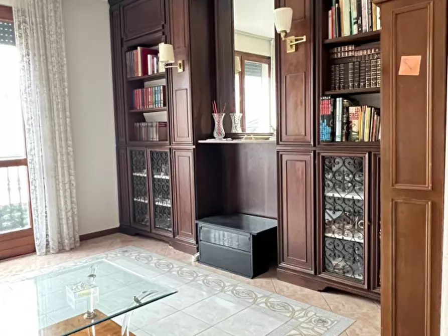 Immagine 3 di Appartamento in vendita  in Via Flavio Busonera a Abano Terme