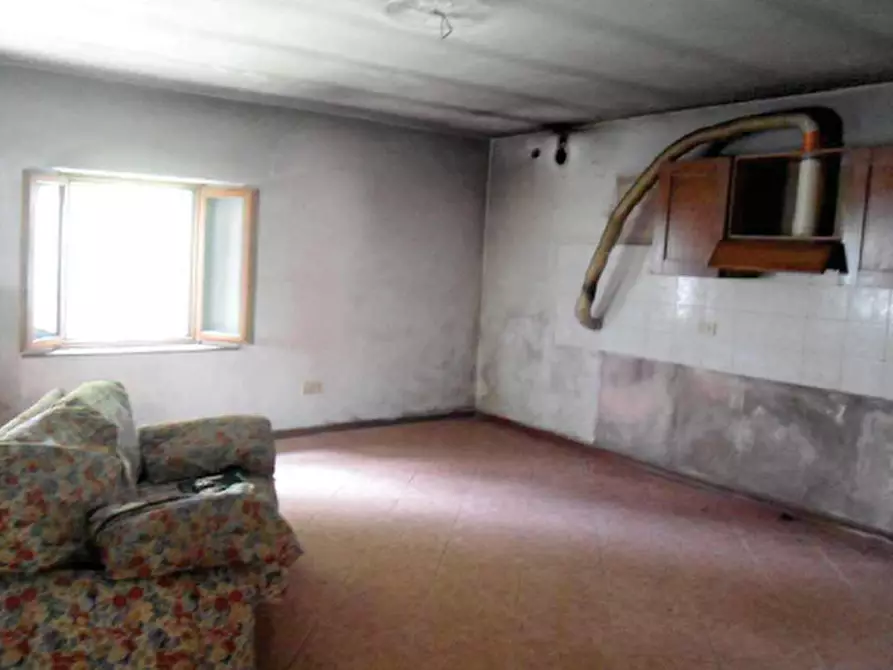 Immagine 4 di Appartamento in vendita  in Via Ropata a Frisanco