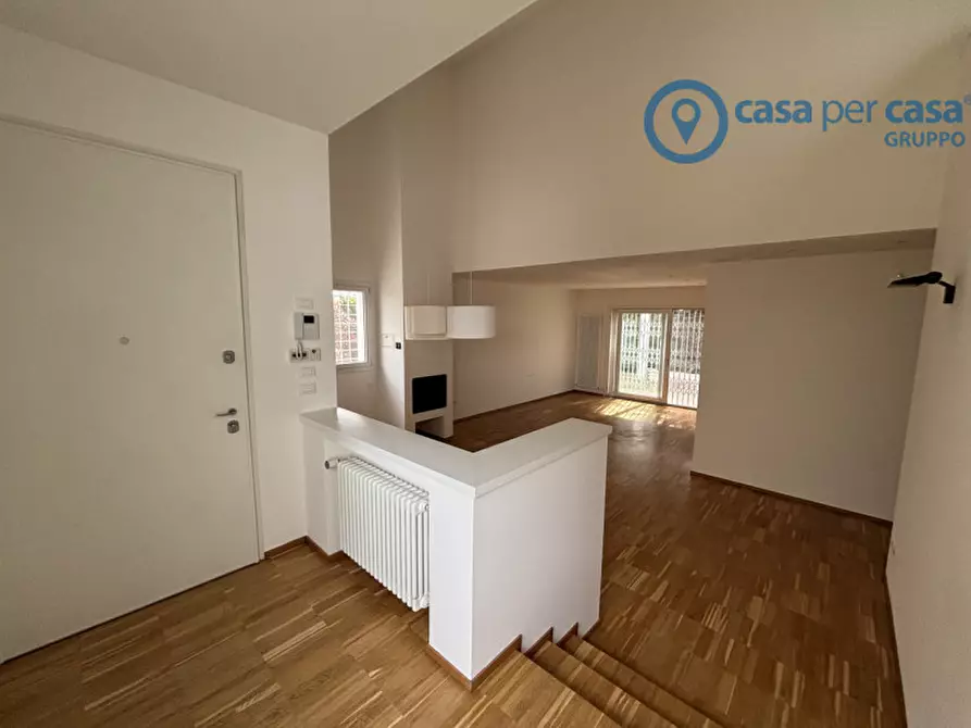 Immagine 3 di Villa in vendita  a Rovigo