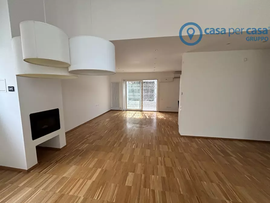Immagine 8 di Villa in vendita  a Rovigo