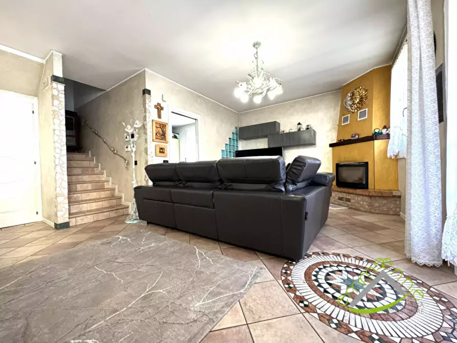 Immagine 1 di Casa bifamiliare in vendita  in Via Arzerini a Camponogara