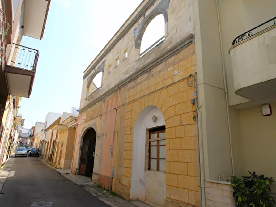 Immagine 10 di Casa indipendente in vendita  in Via B. Ravenna a Sannicola