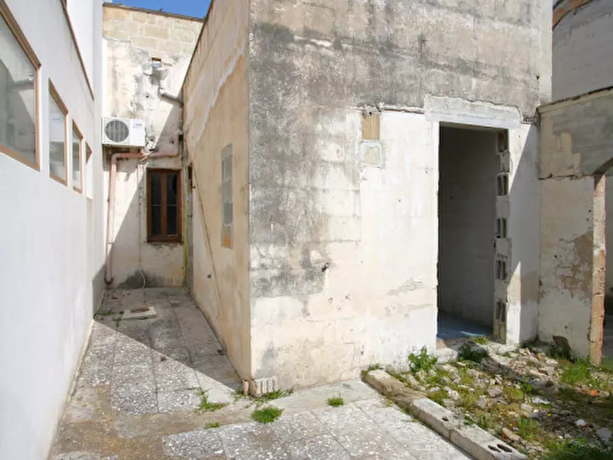 Immagine 13 di Casa indipendente in vendita  in Via B. Ravenna a Sannicola